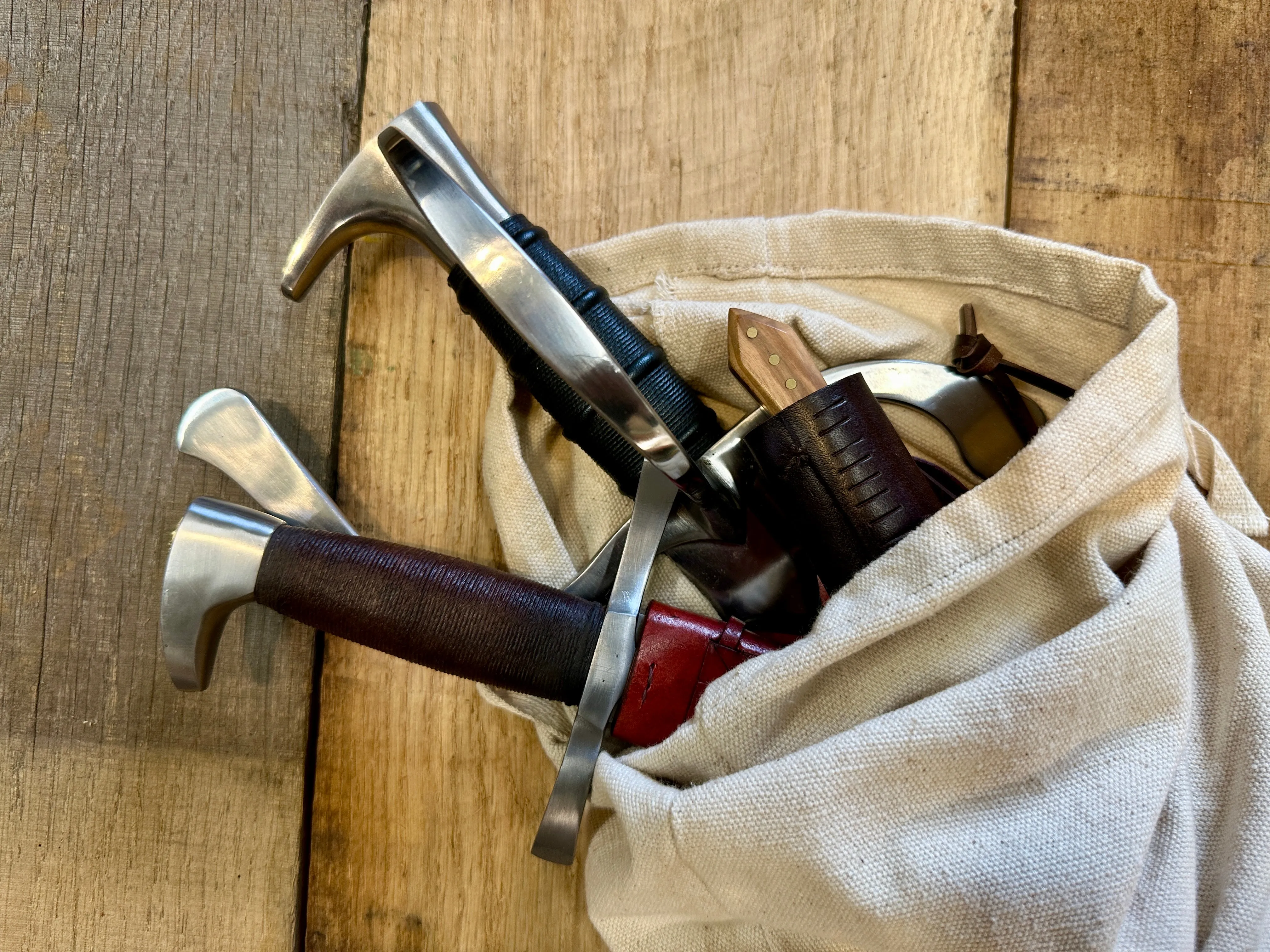 15th Century Wakefield Hanger Sword Bundle - with FREE sword bag