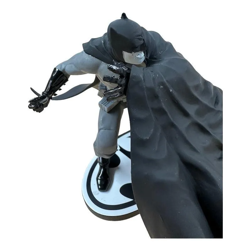 (DAMAGED) BATMAN BLACK & WHITE STATUE BY DAVE JOHNSON