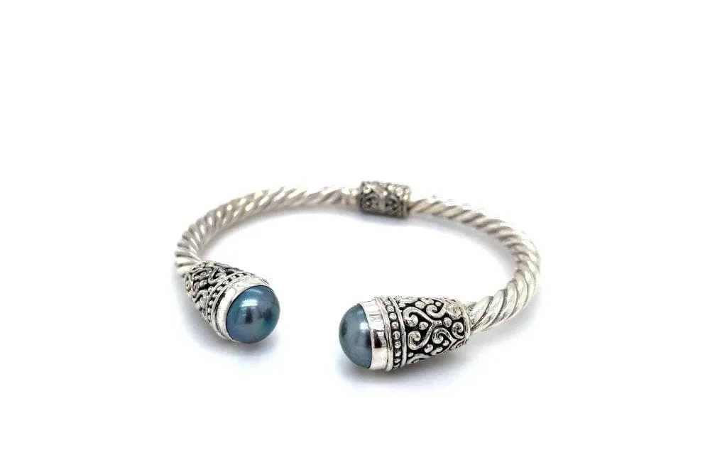 Fiorella Bangle- Grey Pearl