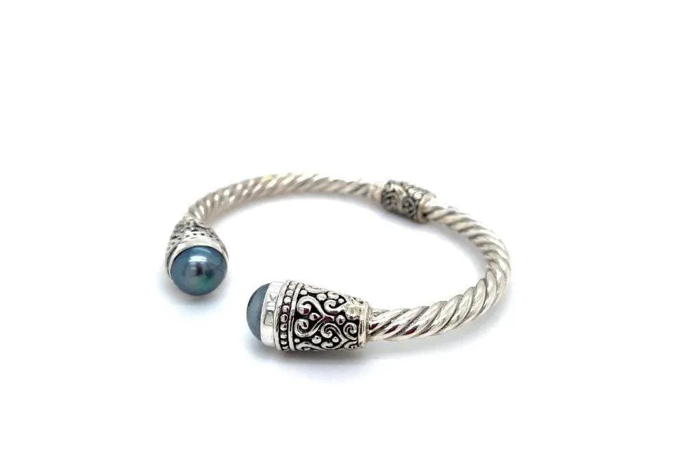 Fiorella Bangle- Grey Pearl