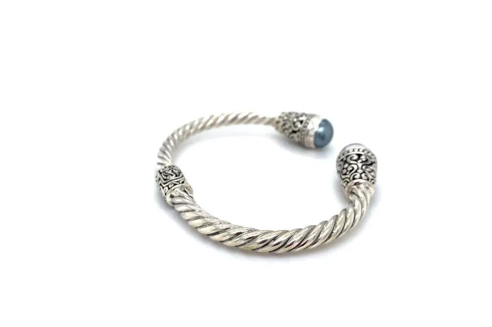 Fiorella Bangle- Grey Pearl