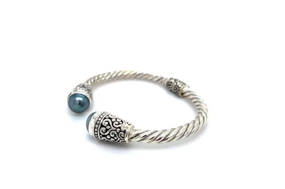 Fiorella Bangle- Grey Pearl