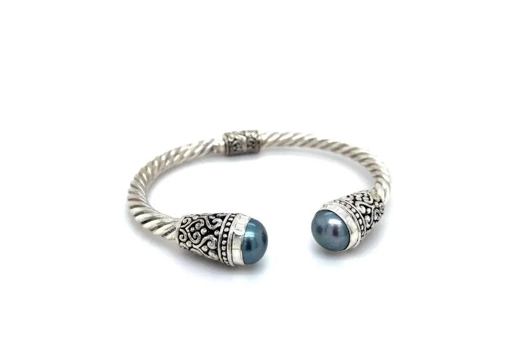 Fiorella Bangle- Grey Pearl