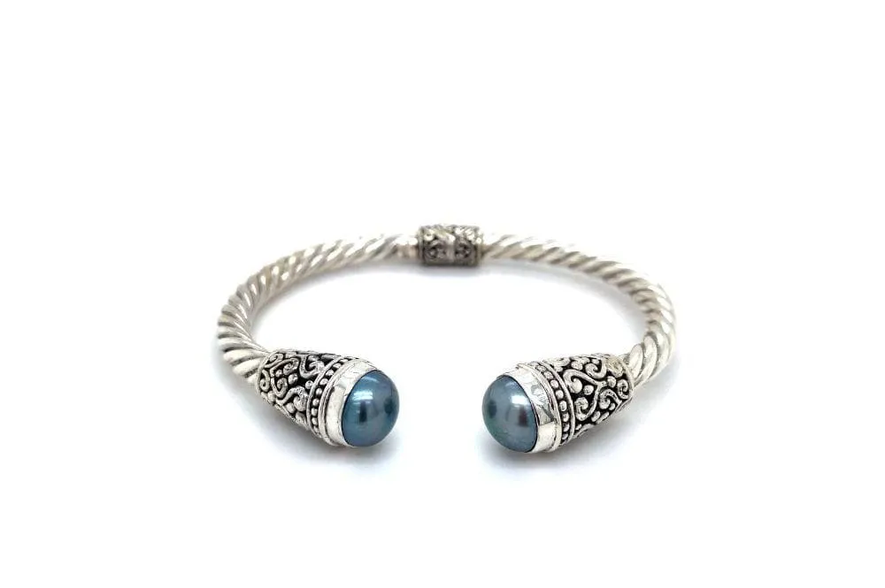 Fiorella Bangle- Grey Pearl