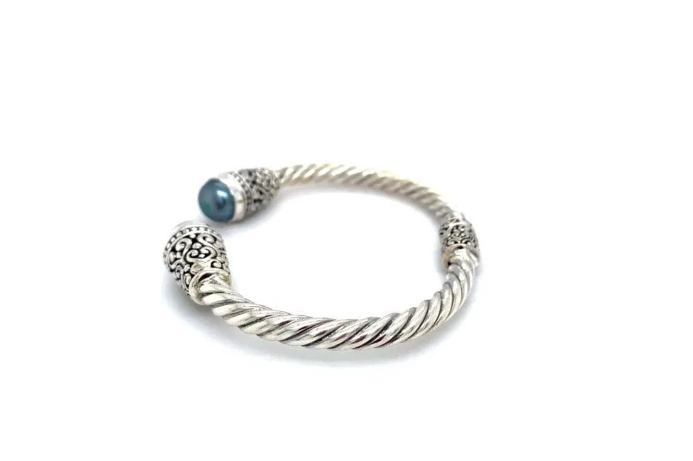 Fiorella Bangle- Grey Pearl