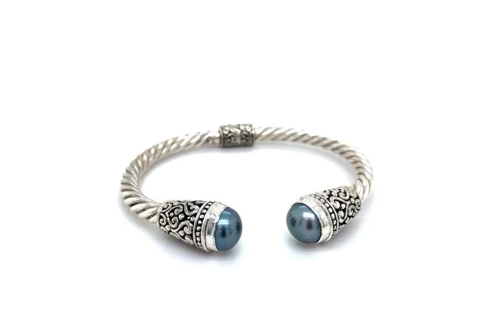 Fiorella Bangle- Grey Pearl