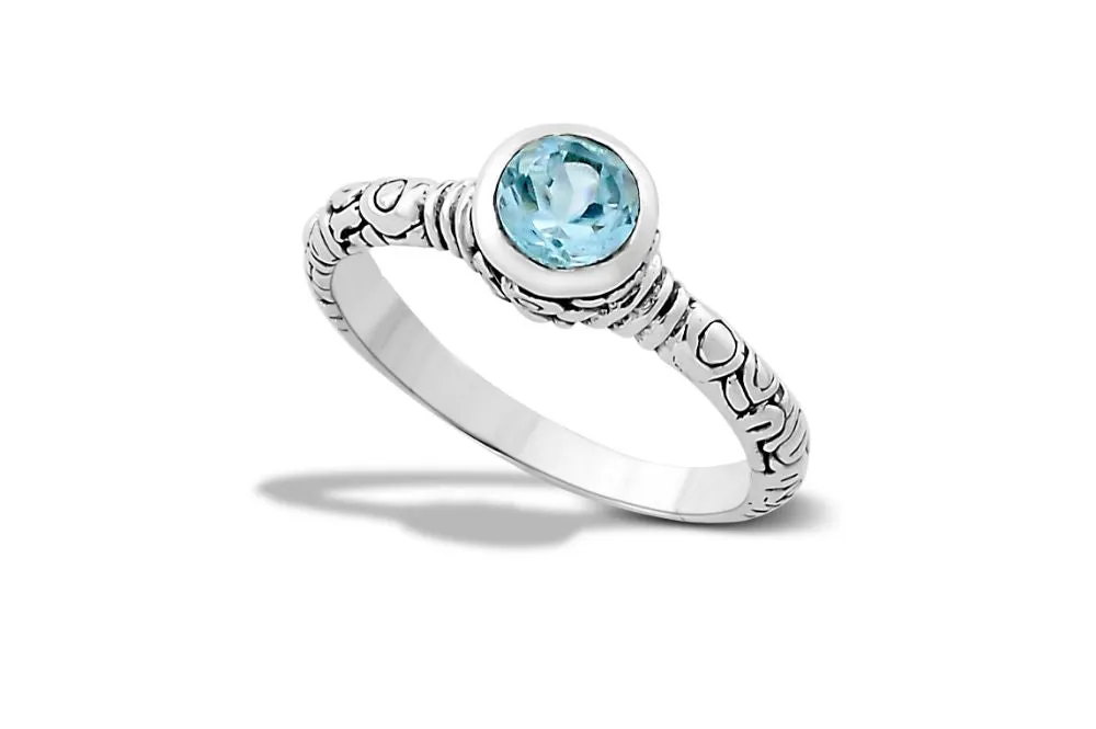 Iyang Ring- Blue Topaz