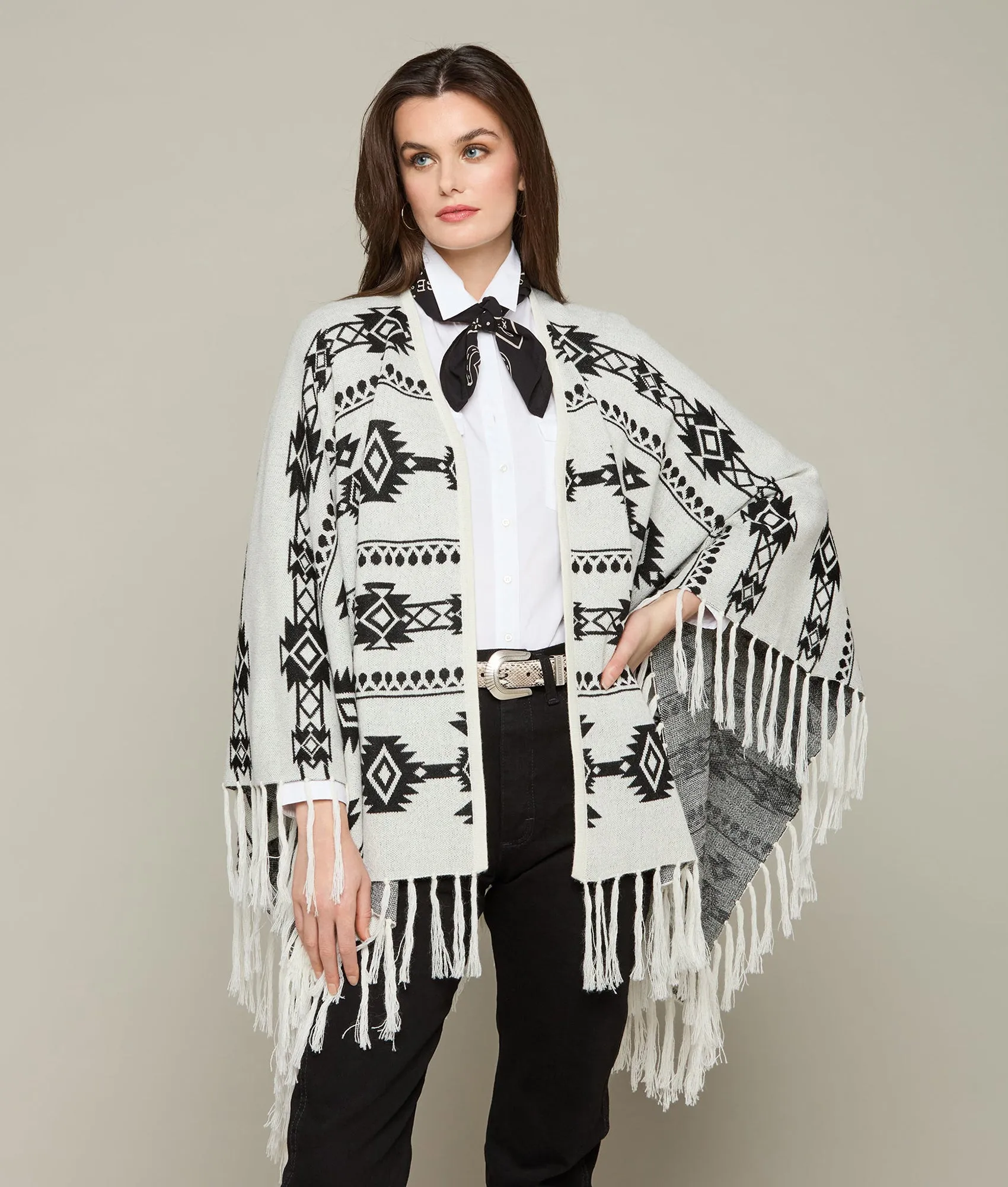 Lightweight Alpaca Cape :: White/Black