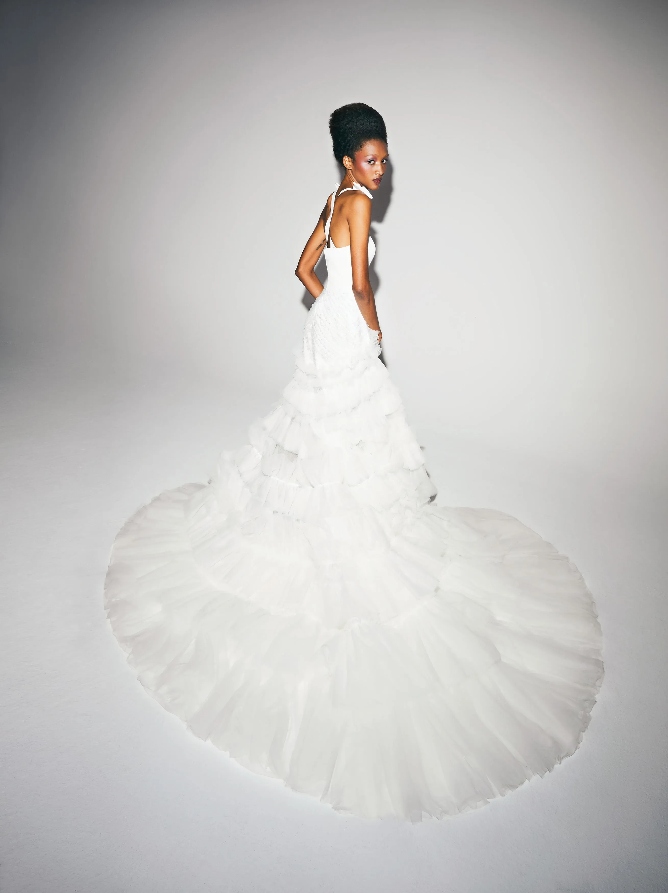 VRM342C - TULLE RUFFLE DREAM